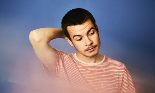 Rex Orange County (Awal/Self) - Dopo il successo di Loving is Easy, il 27 luglio uscirà in Italia il vinile di Apricot Princess (il video)